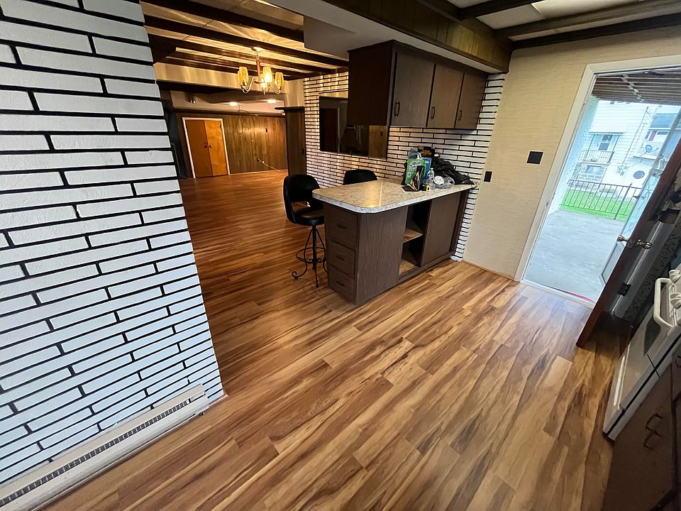 1st image of 15 Williams St #1