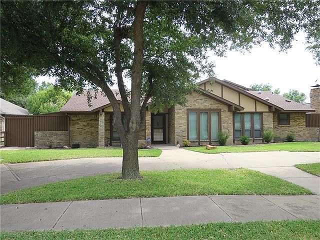 1st image of 3200 Dover Dr