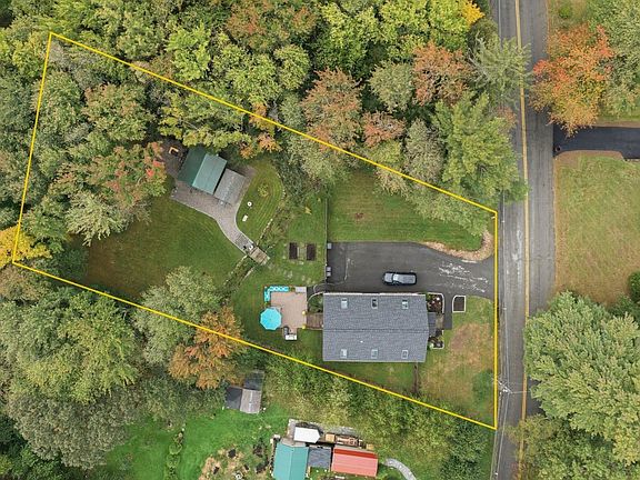 3rd image of 111 Ferry Rd