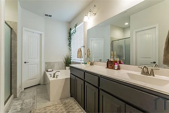 10320 Lastrup Dr — Photo 8