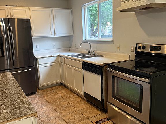 5th image of 17697 E Brunswick Pl
