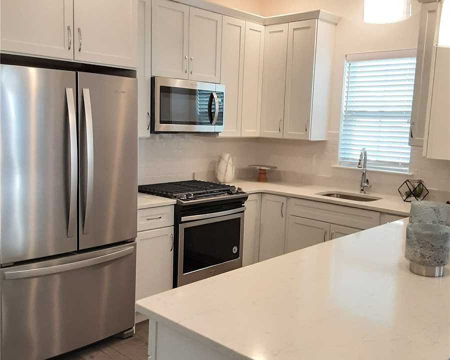 1st image of 13 Bayard Dr