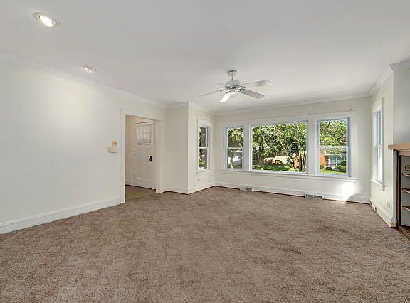5th image of 2928 Buckingham Ave