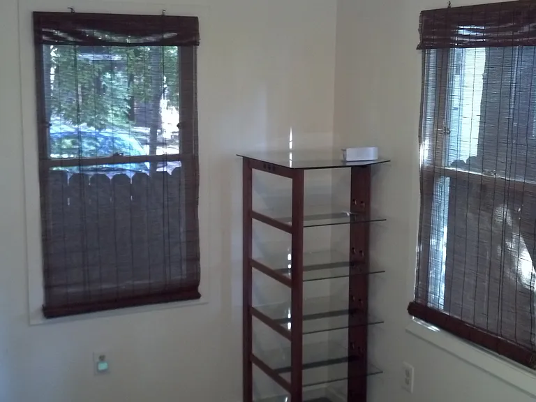 557 Brizzolara St #B — Photo 4