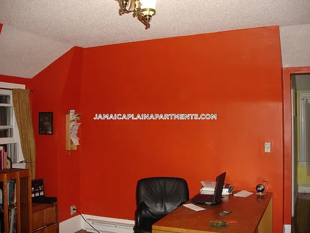 3 bed, $2,500 — Photo 4