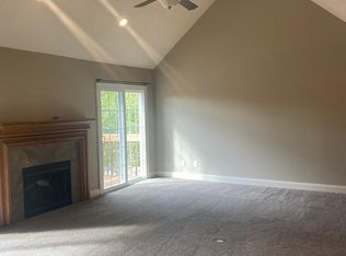 1125 NW 12th St APT D, Blue Springs, MO 64015