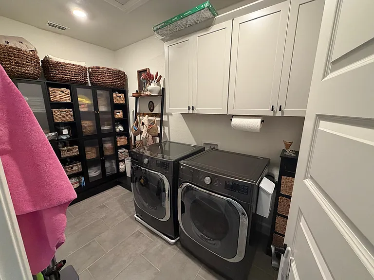 5072 Ashbrook St — Photo 33