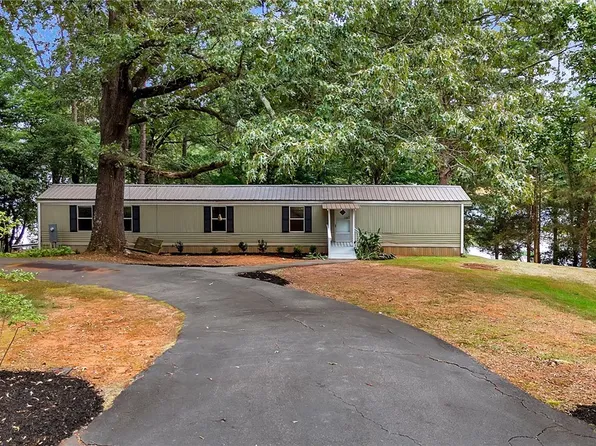 1001 Prater Ln, Townville, SC 29689