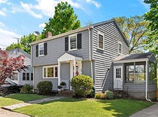 90 Dexter St, Milton, MA 02186