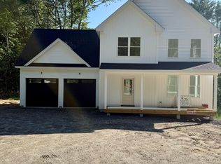 26 Woodbrey Ln, Standish, ME 04084