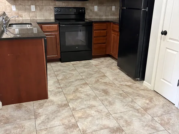 1604 N 127th St, Kansas City, KS 66109