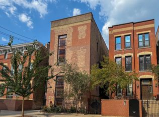 160 W Burton Pl APT 2R, Chicago, IL 60610