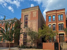 160 W Burton Pl