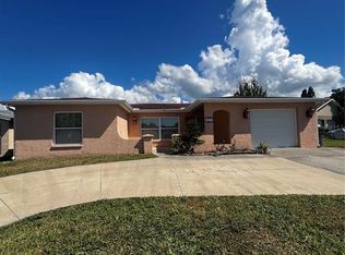 9820 Glen Moor Ln, Port Richey, FL 34668