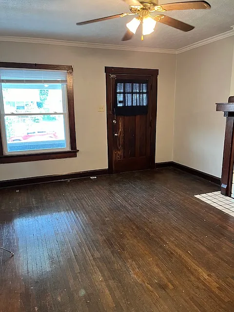 3 bed, $1,450 — Photo 3