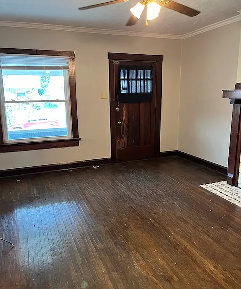 393 E Maynard Ave — Photo 3