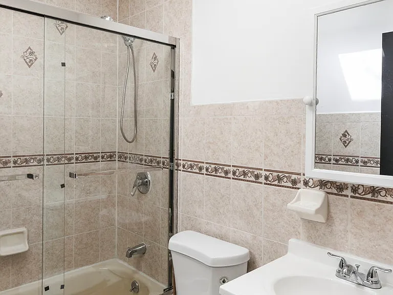 1604 Brooklyn Ave #3 — Photo 4