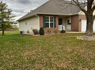18 Meadowbrook Ln, Morton, IL