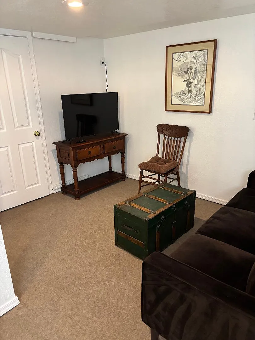 Studio, 440 sqft, $1,400 — Photo 2