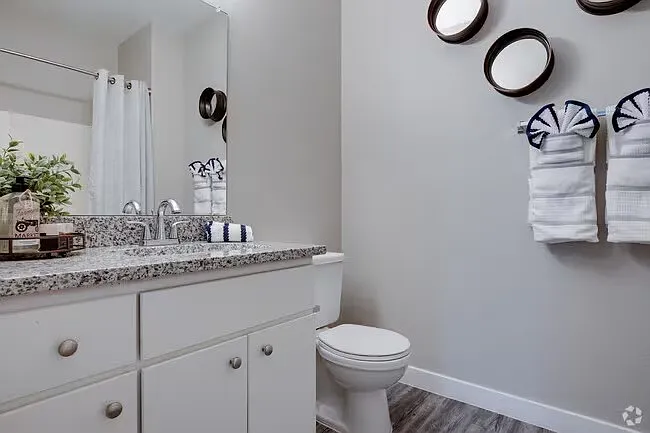 The Cove Apartments — Photo 14