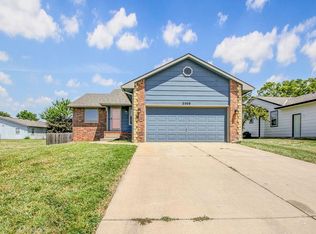 2006 E Osage Rd, Derby, KS 67037