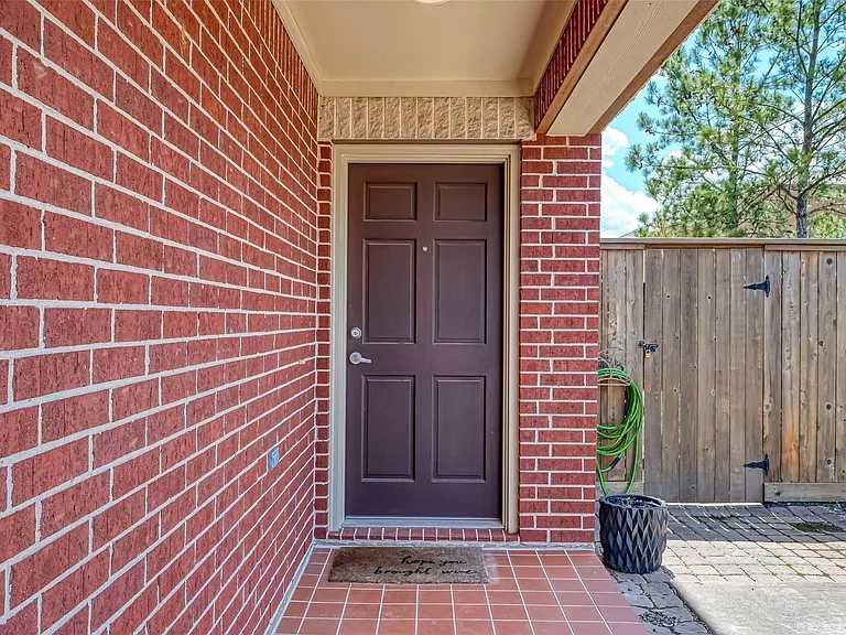 650 Westcross St #85 — Photo 3
