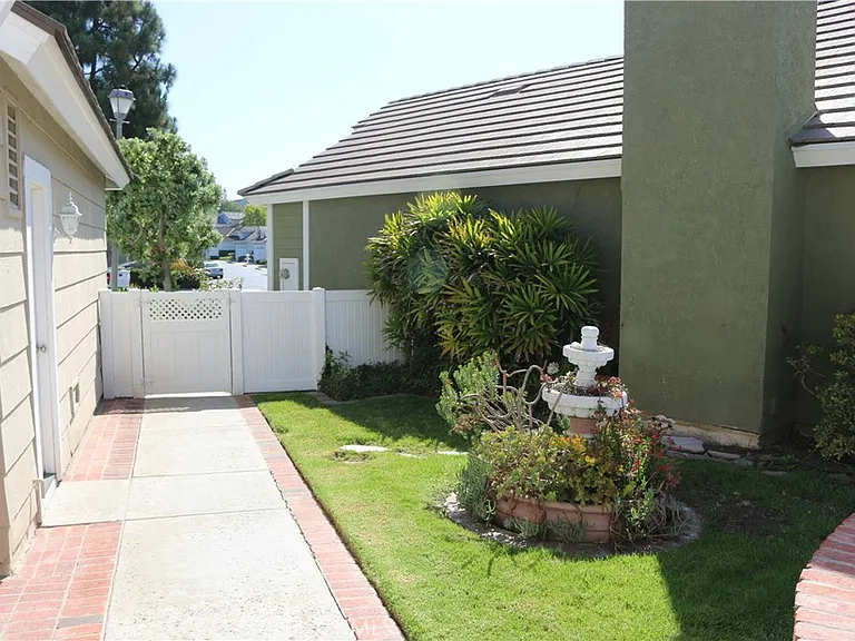 27 Bawley St — Photo 5
