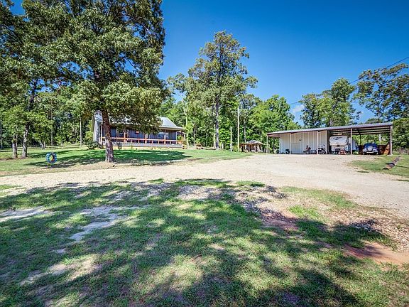 3rd image of 225 County Road 559