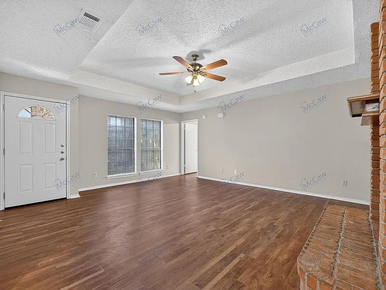 6310 Peggy Dr — Photo 2