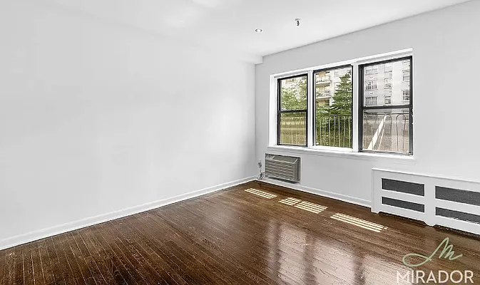 Rented by Mirador Real Estate | media 6