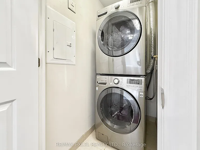 10101 N Yonge St #408 — Photo 27