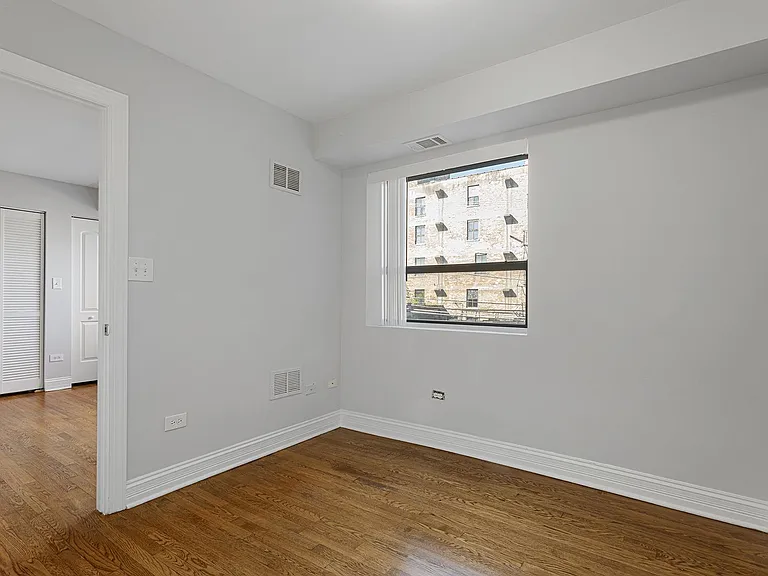 7616 N Marshfield Ave — Photo 31