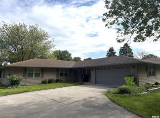 417 W Monroe St, Metamora, IL 61548