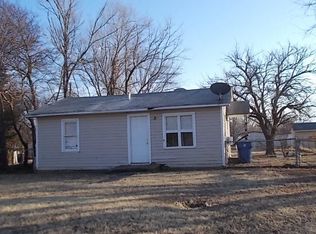 504 E Ash Ave, Duncan, OK 73533