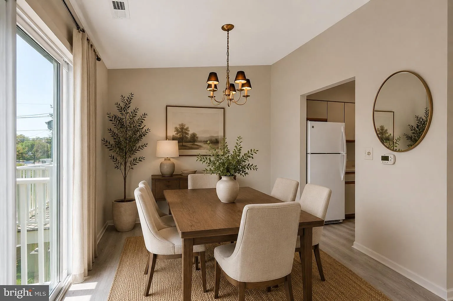 2 bed, 1110 sqft, $2,100 — Photo 2