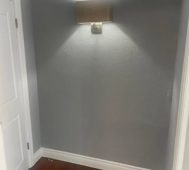 1921 Whitley Ave #9 — Photo 6