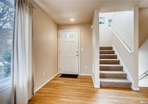 5225 11th Ave NE #A Photo 1