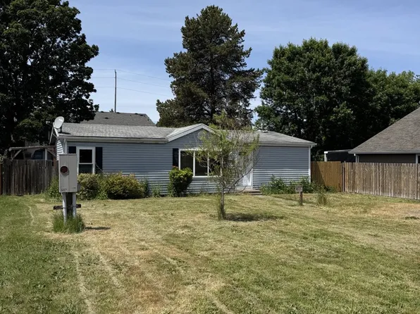 114 Getchell Ct, Amity, OR 97101