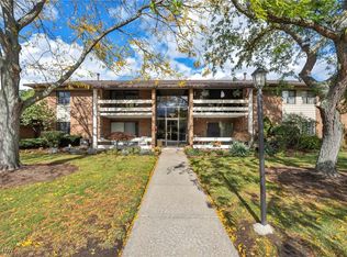 1263 Lost Nation Rd APT 5, Willoughby, OH 44094