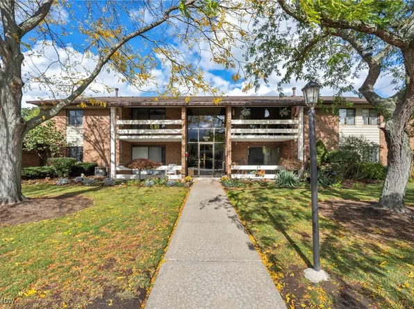 1263 Lost Nation Rd APT 5, Willoughby, OH 44094