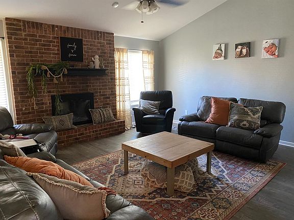 2nd image of 7001 Vinton Ave