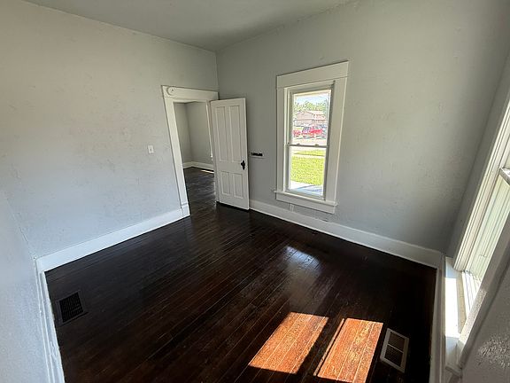 4th image of 722 E 7th Ave