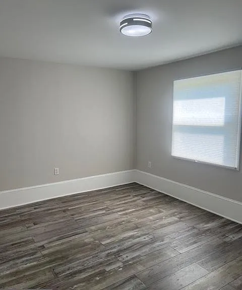 106 Carolina Ave — Photo 16