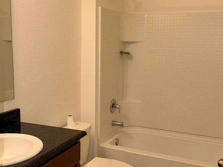 1522 Lexington Sq SW — Photo 25