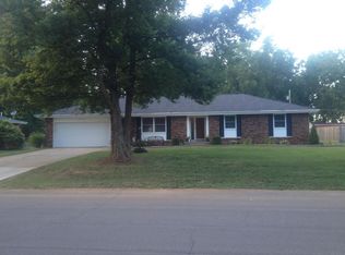 2545 W Swallow St, Springfield, MO 65810