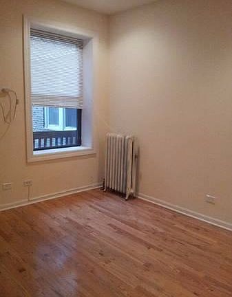 3rd image of 4810 N Winchester Ave APT 2S