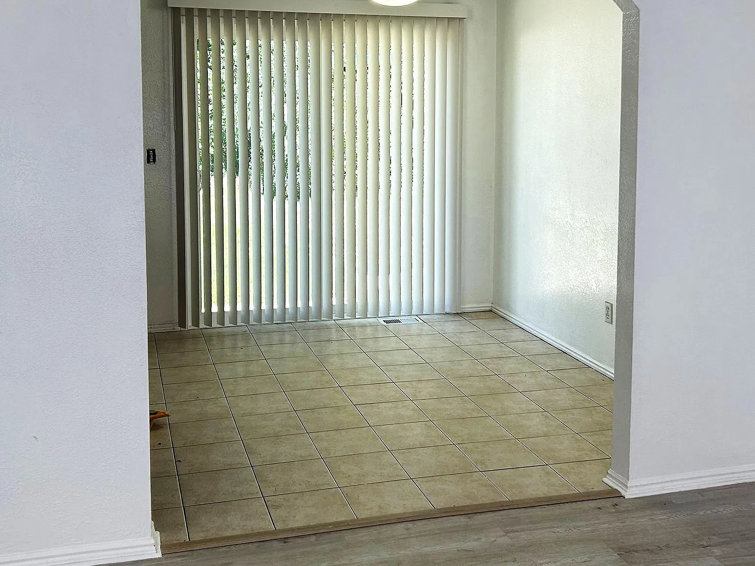 4 bed, 1605 sqft, $2,285 — Photo 4