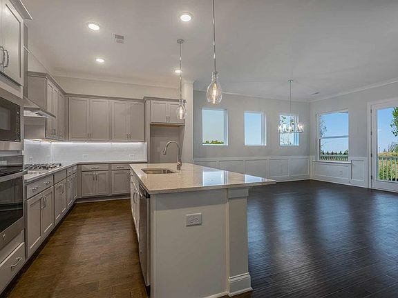 The Rutledge - Kitchen