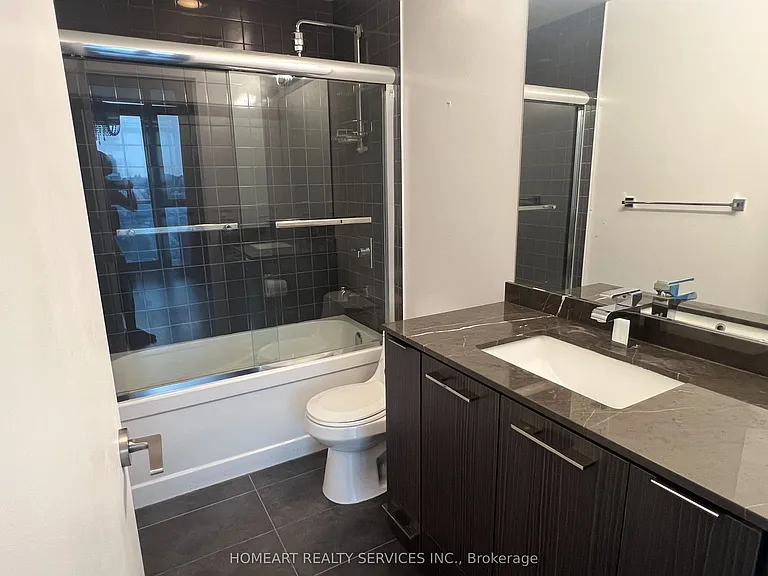 9471 Yonge St E #1204 — Photo 10