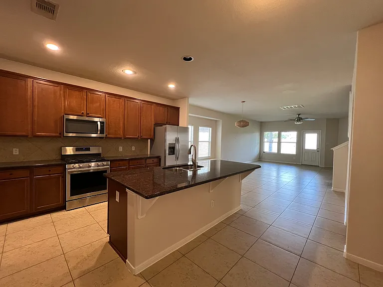 25411 Lisburn Dr — Photo 7